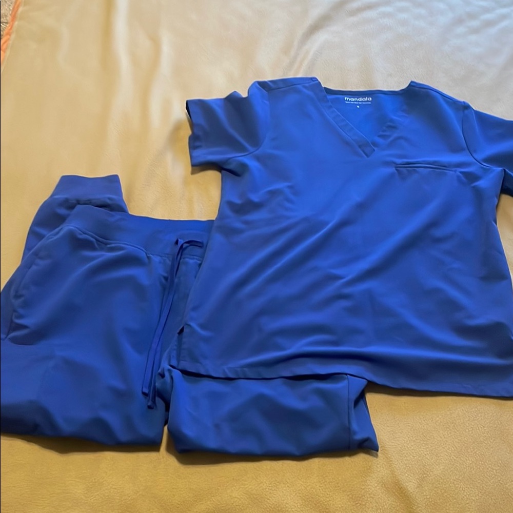 Mandala Blue Scrub Set